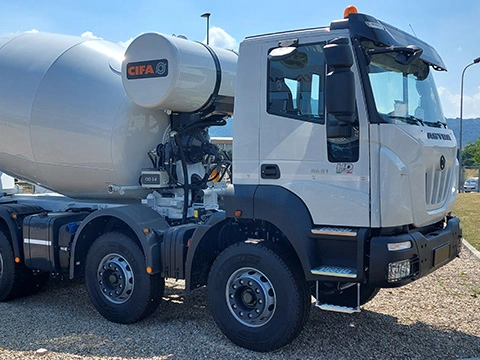 Trucks Iveco Astra mixer truck - export Afrique 